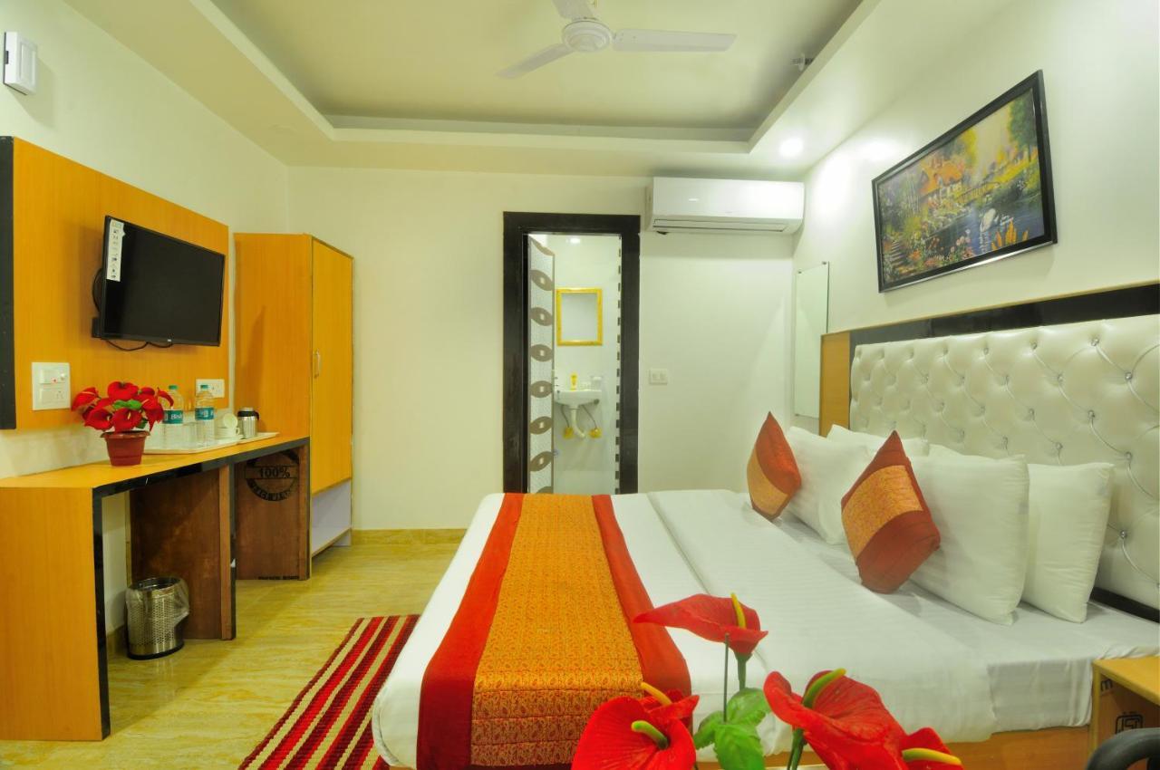Hotel Noida Delight Luaran gambar