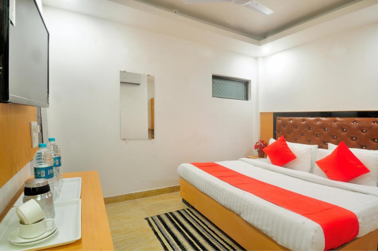 Hotel Noida Delight Luaran gambar