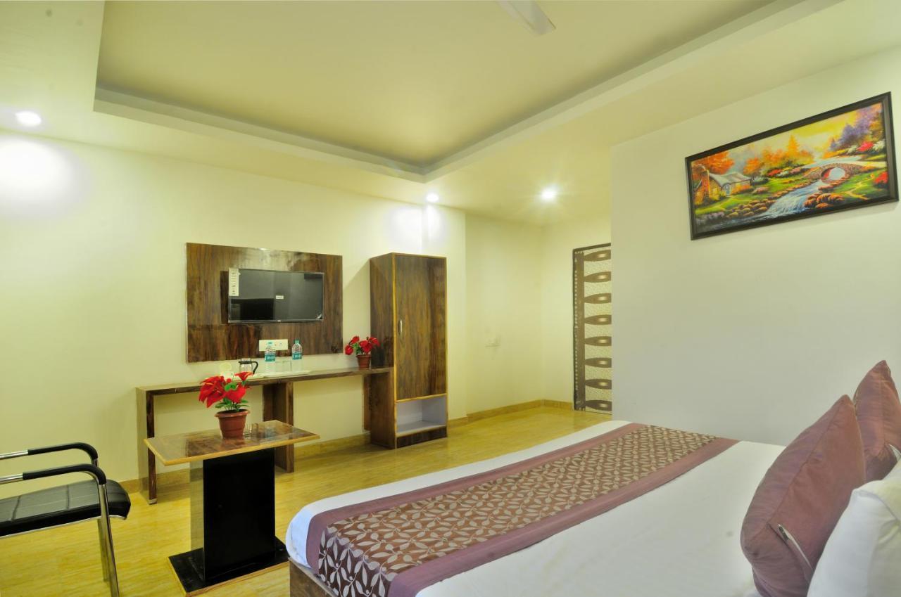 Hotel Noida Delight Luaran gambar