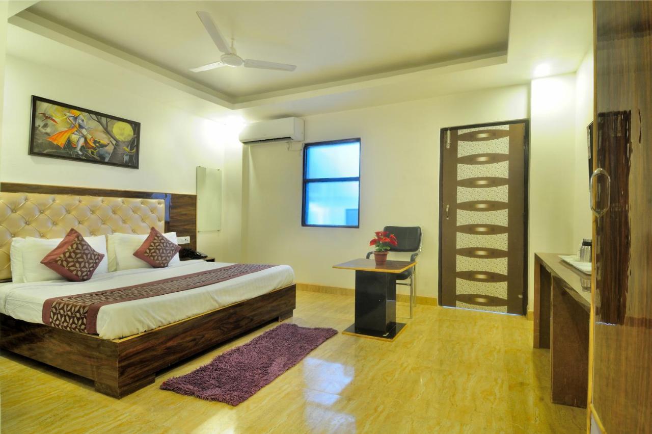 Hotel Noida Delight Luaran gambar